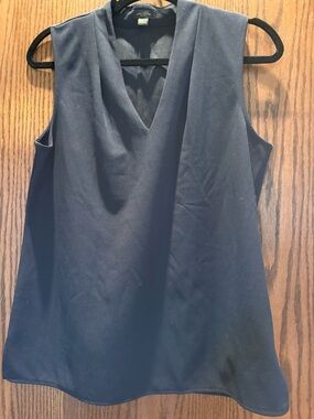 Ann Taylor Navy V-Neck Sleeveless Shell Top
